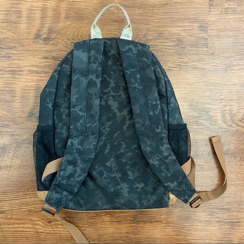 Backpack - CAMO - Picture 2 of 4